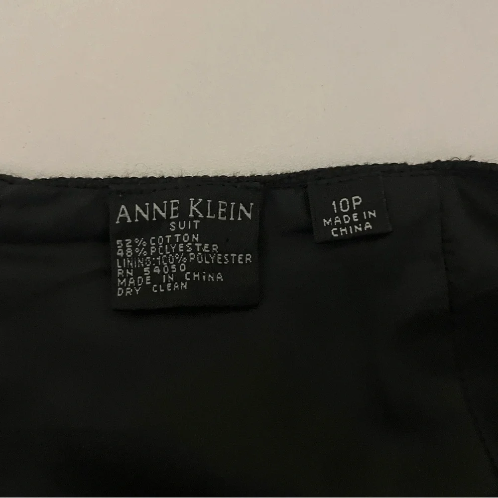 Anne Klein Black Textured Pencil Skirt 10P – Classic Lined Suit Skirt